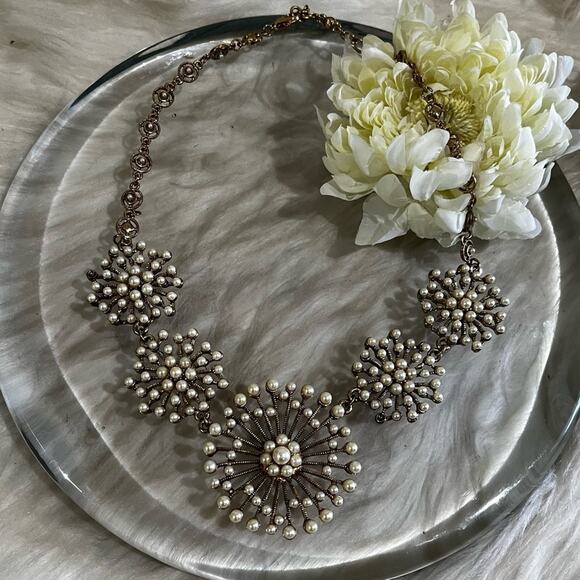 NEW Saks Fifth Avenue Pearl Spiral Sunburst Filigree Art Deco Statement Necklace - Picture 4 of 16